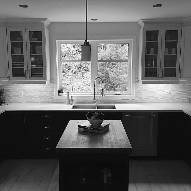 ARMOIRES STSAUVEUR Updated September 2024 110 Avenue de l'Église