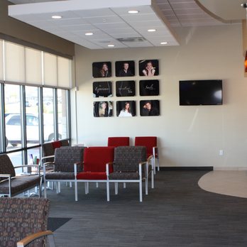 Parks, Schmit & Fuller Orthodontics - Kirkwood Blvd office reception area - Orthodontists Near Me - Cedar Rapids, Iowa Parks, Schmit & Fuller Orthodontics - Kirkwood Blvd office reception area - Orthodontists Near Me - Cedar Rapids, Iowa