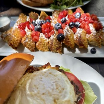 Blu Jam Cafe - Breakfast & Brunch Near Me - Sherman Oaks, California