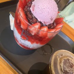 Caffé Bene - Strawberry shaved ice!!!