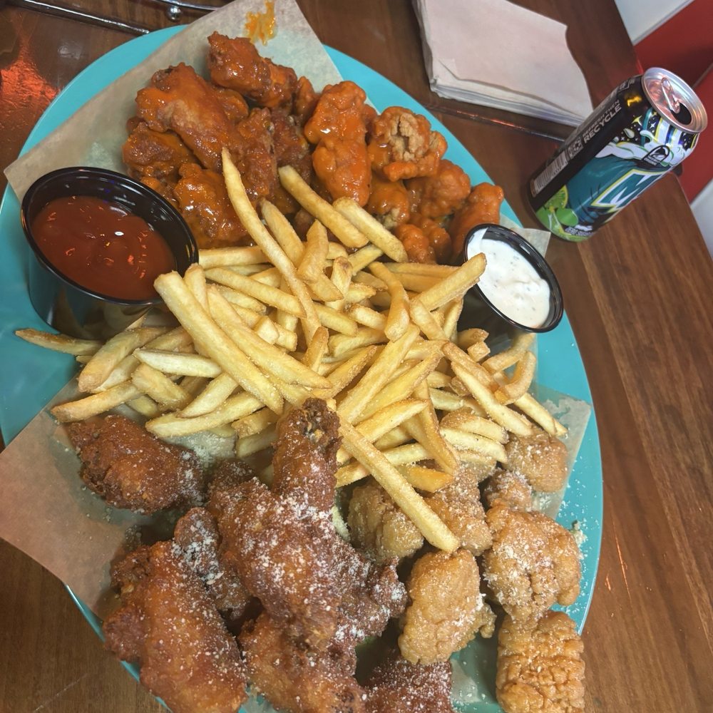 Lucky Strike Fontana - Food - Venues & Event Spaces Near Me - Fontana, California Lucky Strike Fontana - Food - Venues & Event Spaces Near Me - Fontana, California