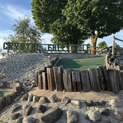 Crystal Falls Mini Golf & Ice Cream Shop - Never give up!