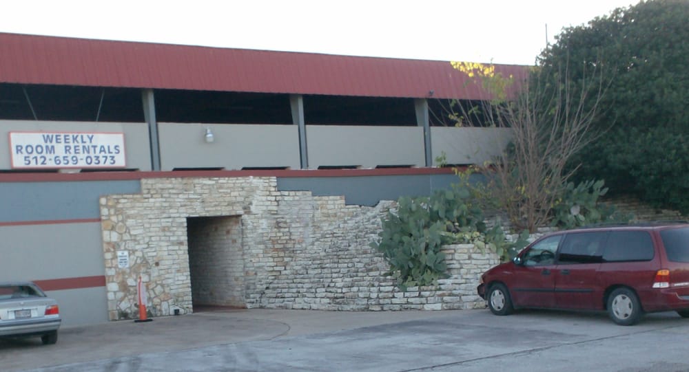 SOUTH AUSTIN MARKETPLACE 2101 E Ben White Blvd, Austin, Texas