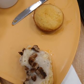 Gritz Cafe - Corn bread biscuit and gravy - Soul Food Near Me - Las Vegas, Nevada