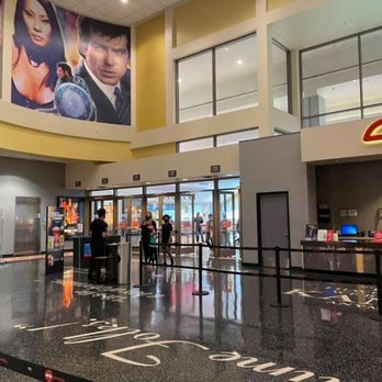 AMC Santa Anita 16 - Cinema Near Me - Arcadia, California
