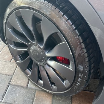 Metro Car Wash - Scratched Rim - Car Wash Near Me - Rego Park, New York