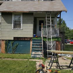 Jace Dynasty Handyman - #2 Gutter Replacement Before & After.