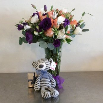 Lavonne's Florals - Florists Near Me - Newport Beach, California Lavonne's Florals - Florists Near Me - Newport Beach, California