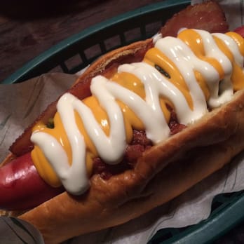 Dogs 'n' Dough - Chilli dog! - Hot Dogs Near Me - Manchester, XGM