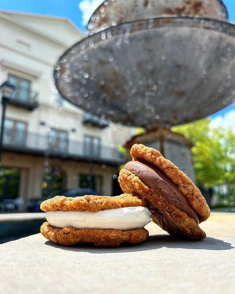 EVERBOWL IOWA CITY Updated August 2024 13 Photos 312 S Madison