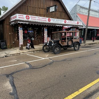 Port Jefferson Outpost - Store Front - Candy Stores Near Me - Jefferson, Texas