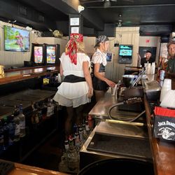 Dirty Harry's Pub - Pirate rum festival