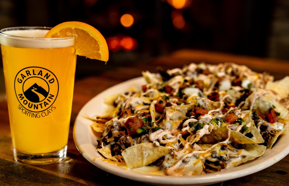 Garland Mountain Grill Logo