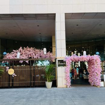 House of Sakura - Entrance - Japanese Near Me - Honolulu, Hawaii