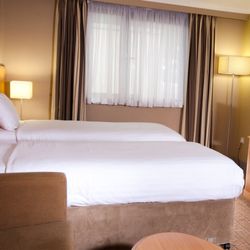 Village Hotel Club - Swansea