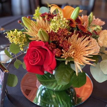 Gallery Flowers - Floral arrangement - Florists Near Me - Houston, Texas Gallery Flowers - Floral arrangement - Florists Near Me - Houston, Texas