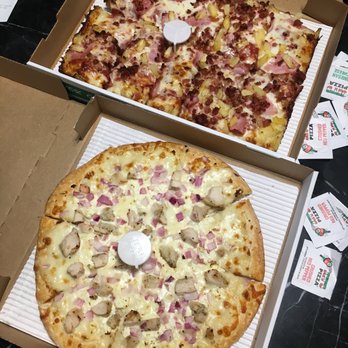 Jet's Pizza - front: chicken Alfredo pizza back: Hawaiian deep dish pizza - Pizza Near Me - Hamilton, Ohio Jet's Pizza - front: chicken Alfredo pizza back: Hawaiian deep dish pizza - Pizza Near Me - Hamilton, Ohio