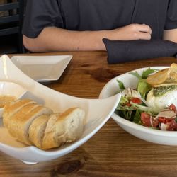 Cacio Italian Bistro - Insalata caprese