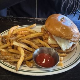 Crispy chicken sandwich