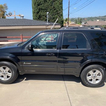 Auto Outlet - 2007 Ford Escape Hybrid - Used Car Dealers Near Me - North Hollywood, California Auto Outlet - 2007 Ford Escape Hybrid - Used Car Dealers Near Me - North Hollywood, California