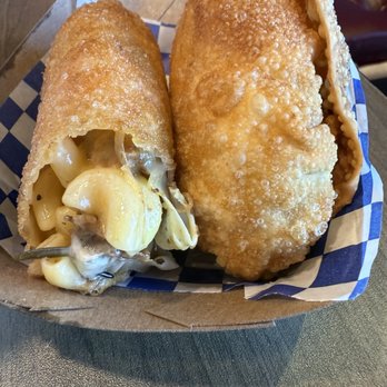 Whip My Soul - Oxtail Mac and cheese egg roll - Southern Near Me - Austin, Texas Whip My Soul - Oxtail Mac and cheese egg roll - Southern Near Me - Austin, Texas