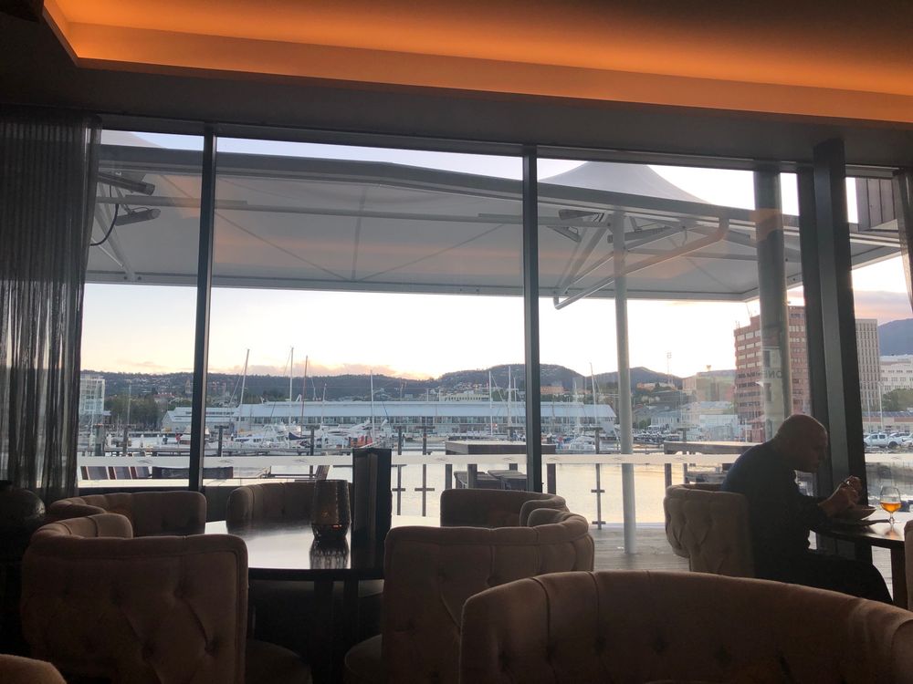 THE LOUNGE BY FROGMORE CREEK 7/18 Hunter St, Hobart Tasmania