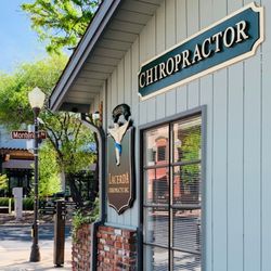 Lacerda Chiropractic - The corner of 3rd and Monterey