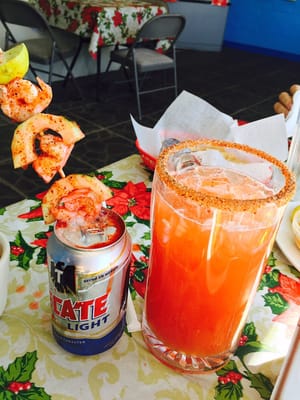 Los Cuates Seafood and Bar by null