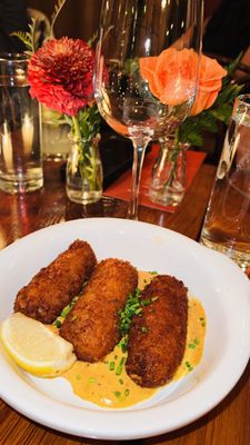 Satis Bistro by null