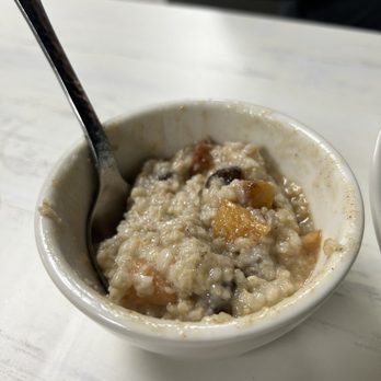 Alleyway Cafe - Oatmeal - Desserts Near Me - Germantown, Ohio