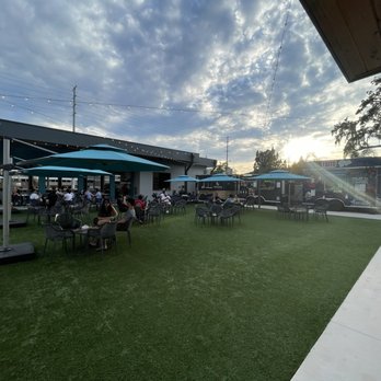 Smash Dunk BRGR - Seating - Burgers Near Me - Orlando, Florida