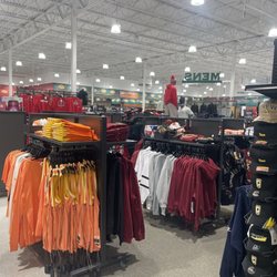 DICK'S Sporting Goods