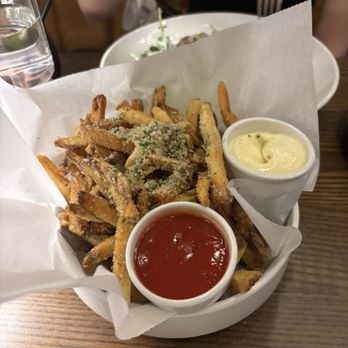 DJ's Great Room - Truffle Fries - Bars Near Me - Chicago, Illinois DJ's Great Room - Truffle Fries - Bars Near Me - Chicago, Illinois