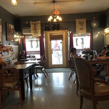 Common Grounds Brew & Roastery - Inside - Coffee & Tea Near Me - Lake Worth, Florida