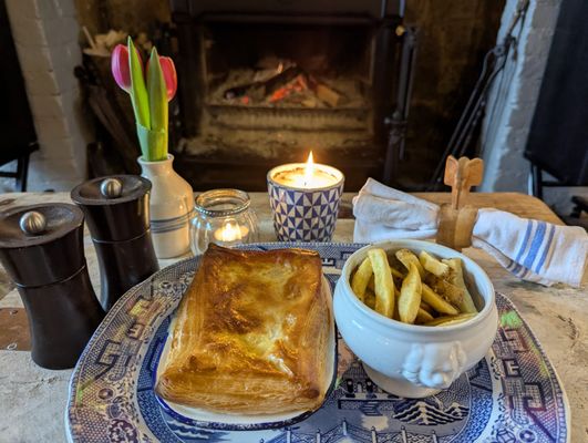 The Hollist Arms by null