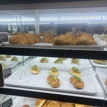 Confections Bakery & Cafe - Bakeries Near Me - Suwanee, Georgia