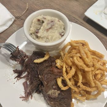 The Deep - Short rib, onion strings and mashed potatoes - Seafood Near Me - Hampton, Virginia The Deep - Short rib, onion strings and mashed potatoes - Seafood Near Me - Hampton, Virginia