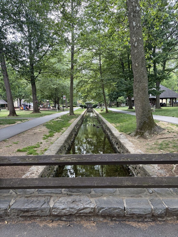 Lititz Springs Park Image