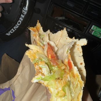 Taco Bell - Used tomatoes even after explicitly telling them not too - Fast Food Near Me - Bernalillo, New Mexico