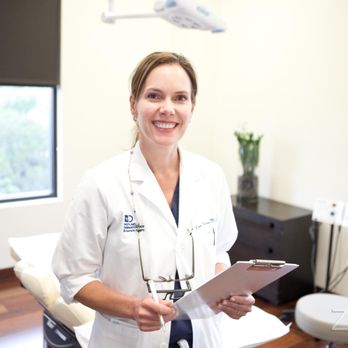 Rhodes Lisa MD - Lisa Rhodes, MD - Board Certified Dermatologist - Dermatologists Near Me - Austin, Texas Rhodes Lisa MD - Lisa Rhodes, MD - Board Certified Dermatologist - Dermatologists Near Me - Austin, Texas