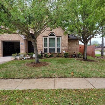 Patlan Landscape & Irrigation - Front yard, installed sod by Patlan Landscape & Irrigation. - Landscaping Near Me - Prosper, Texas