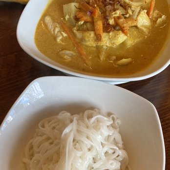 Thai Oishi Restaurant - Yellow curry... you won't be able to stop eating it. - Sushi Bars Near Me - Lakeland, Florida Thai Oishi Restaurant - Yellow curry... you won't be able to stop eating it. - Sushi Bars Near Me - Lakeland, Florida