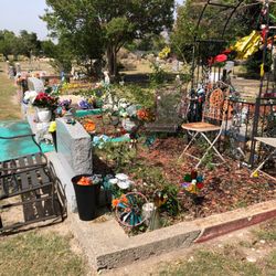 Santa Maria Cemetery - Decorated gravesites