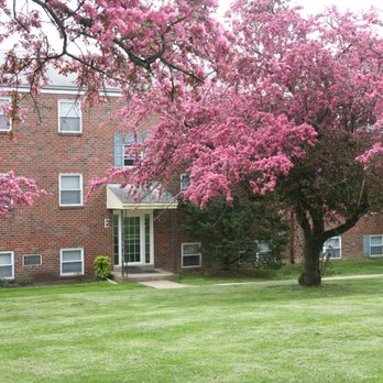 Rosedale Court - Apartments Near Me - Roslyn, Pennsylvania Rosedale Court - Apartments Near Me - Roslyn, Pennsylvania