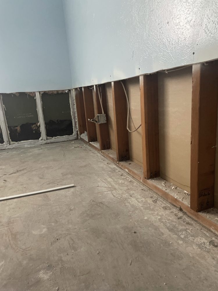 Slide of Sosas Framing And Remodeling