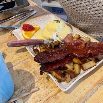 Egg - Eggs Benedict - Breakfast & Brunch Near Me - Rehoboth Beach, Delaware