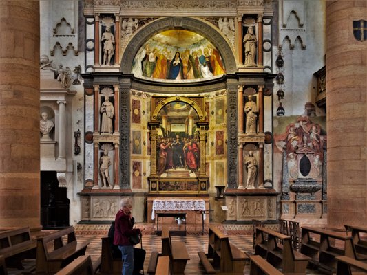 Basilica di Sant' Anastasia by null