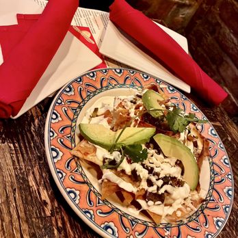 Rancho Tequileria - Nachos with melted cheese, avocado slices - Mexican Near Me - New York, New York Rancho Tequileria - Nachos with melted cheese, avocado slices - Mexican Near Me - New York, New York