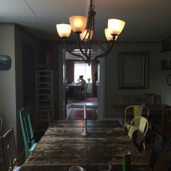 Annas Bakgård - Cafes Near Me - Falkenberg, N