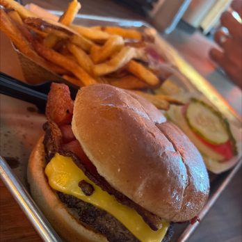 Black Hog BBQ - Bacon cheeseburger - Barbeque Near Me - Ijamsville, Maryland